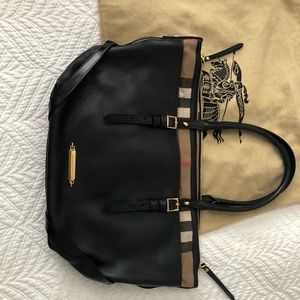Burberry tote